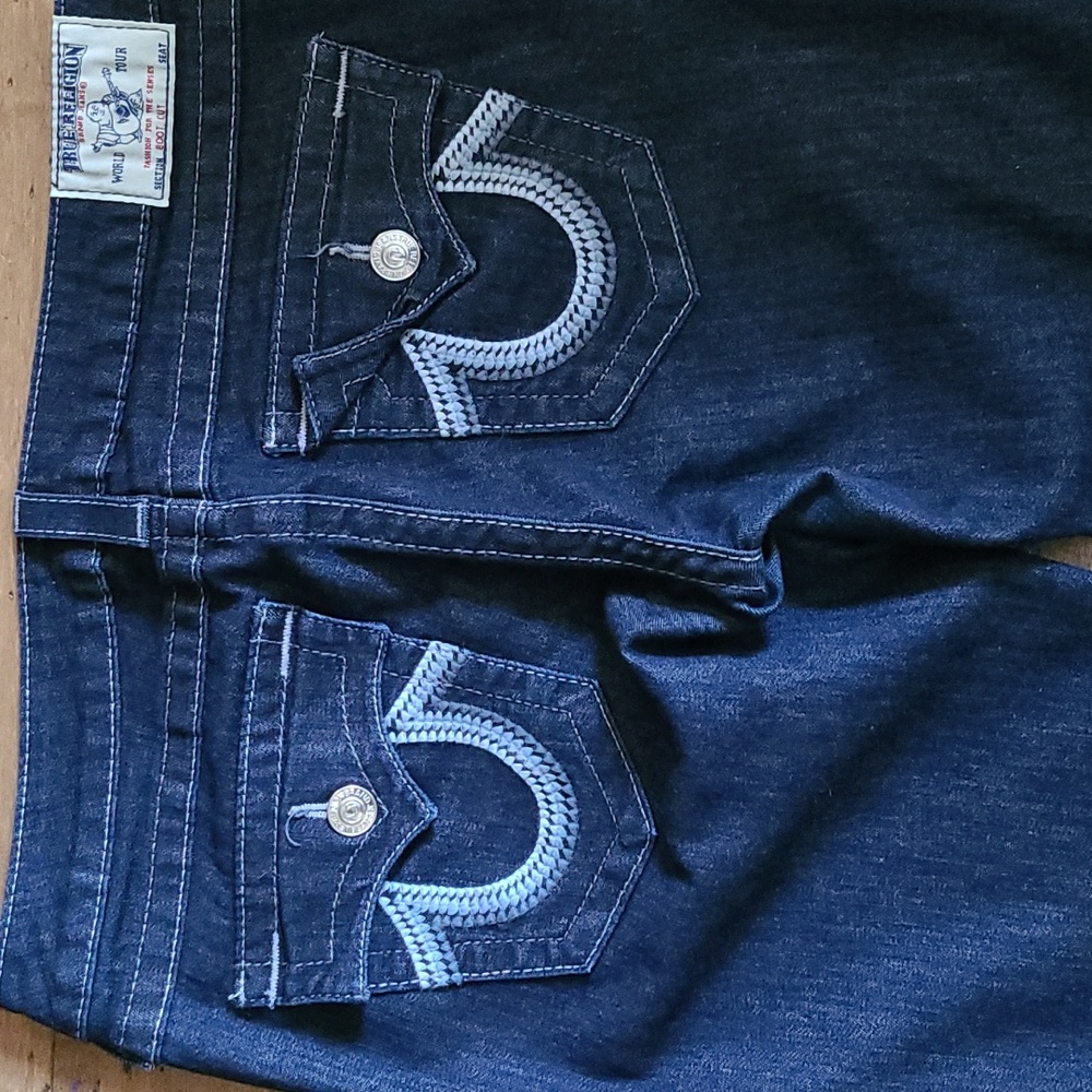 True Religion Boot Cut - Picture 4 of 5